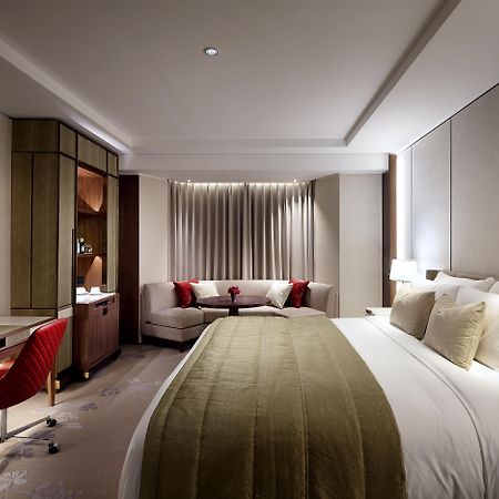 Lotte Hotel Seoul Executive Tower Exterior foto A typical room