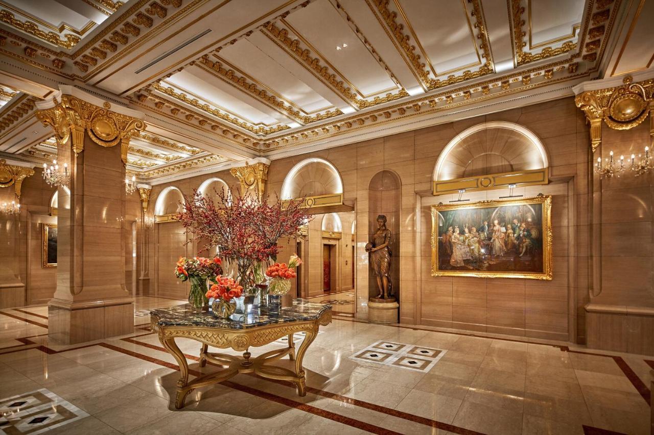 Lotte Hotel Seoul Executive Tower Exterior foto The lobby of the Four Seasons Hotel